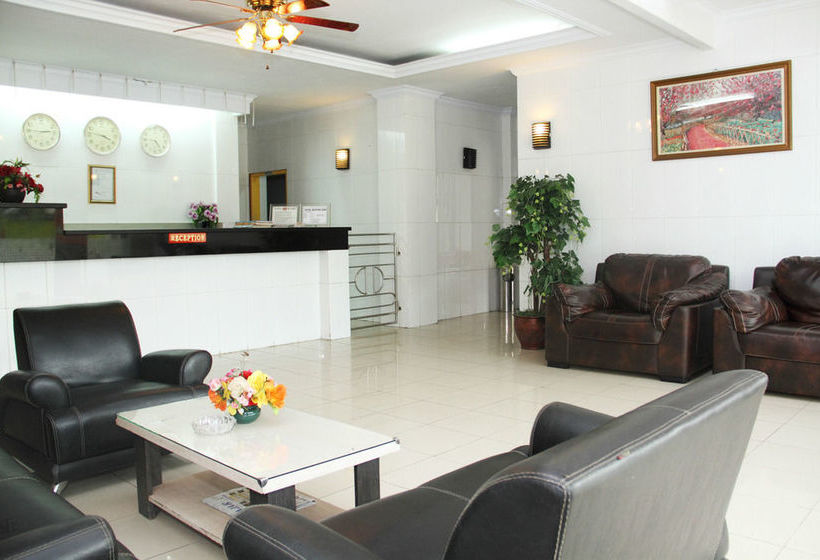 Hotel Airy Eco Ujung Pandang Latimojong Square Nico Makassar