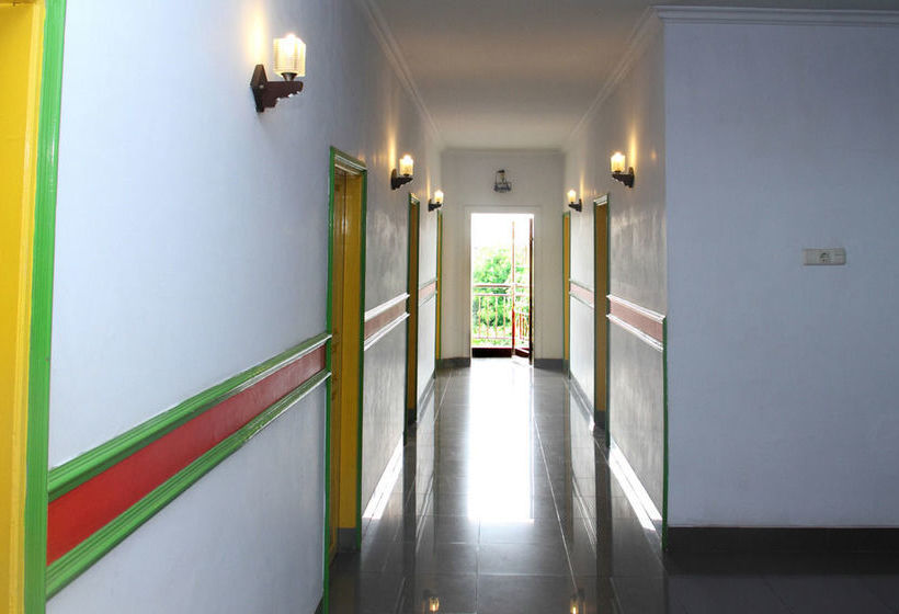 Hotel Airy Eco Ujung Pandang Latimojong Square Nico Makassar