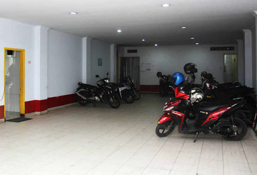 Hotel Airy Eco Ujung Pandang Latimojong Square Nico Makassar