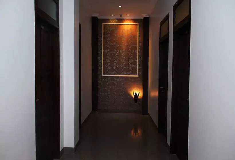 ホテル Airy Ujung Pandang Maricaya Lembu 9 Makassar