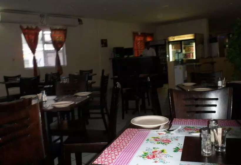 ホテル Centre Lodge