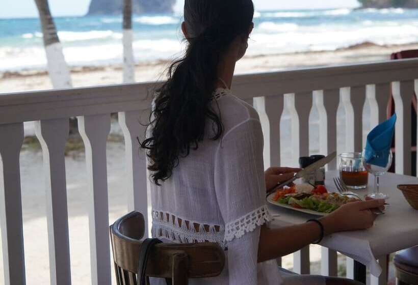 هتل Domaine De La Palmeraie