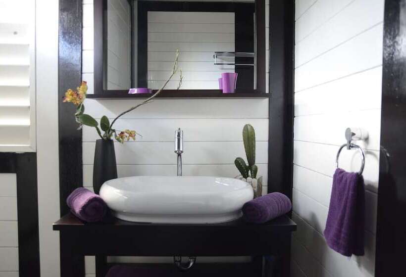 هتل Domaine De La Palmeraie