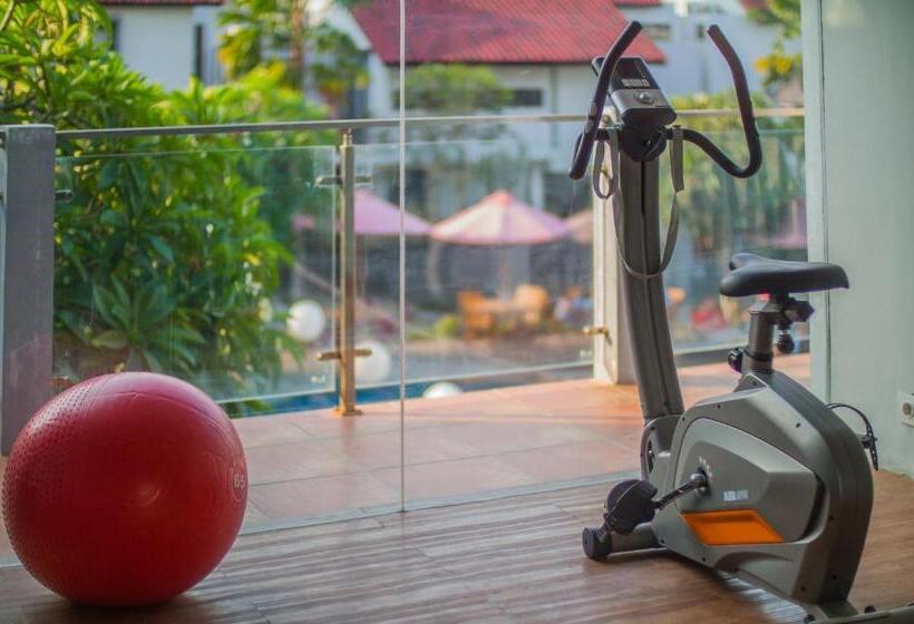 בית מלון כפרי Grand Kesambi Resort And Villas