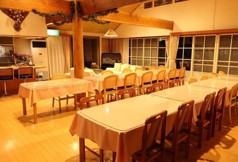 בית מלון כפרי Pension Avenue