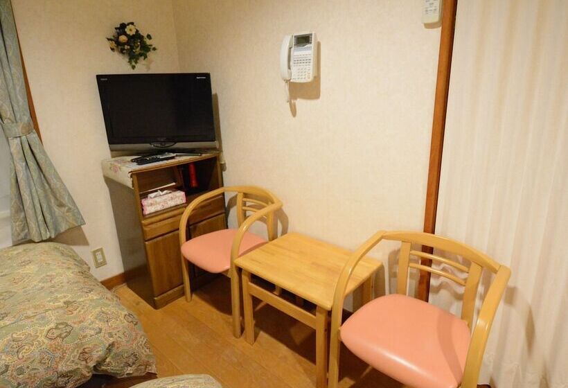 בית מלון כפרי Pension Avenue