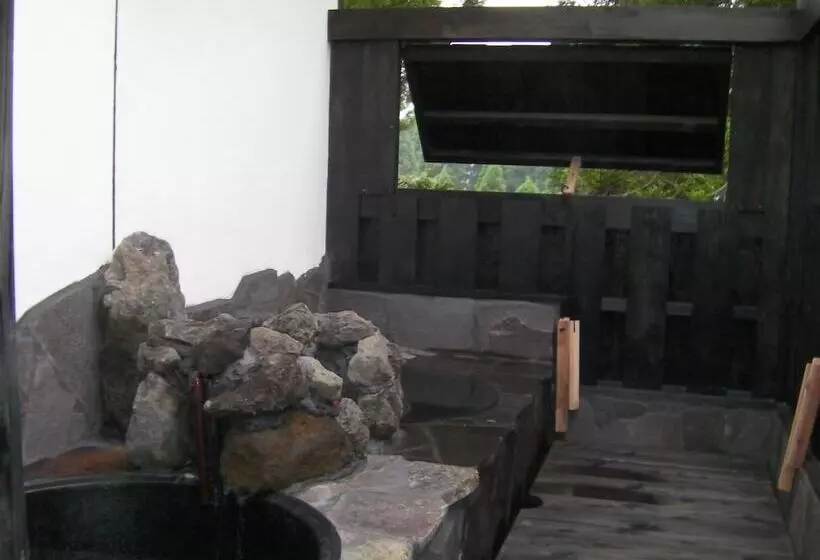 Majatalo Kurokawa Mori No Cottage