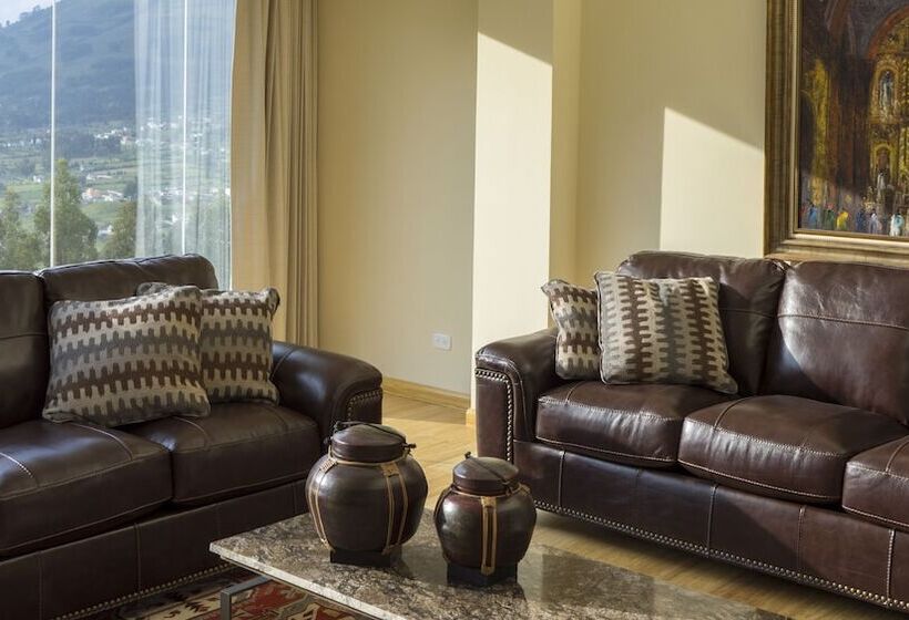 ホテル Medina Del Lago