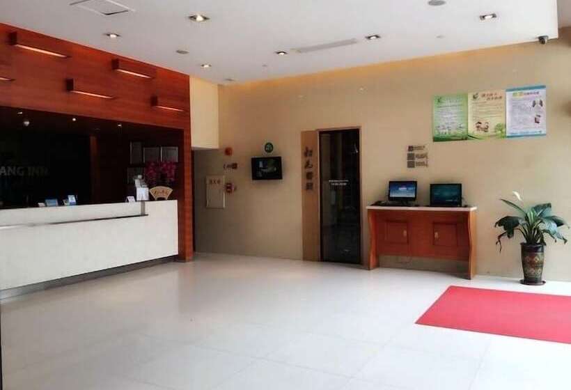 호텔 Jinjiang Inn Qingyuan Qingxin Avenue Mountain View