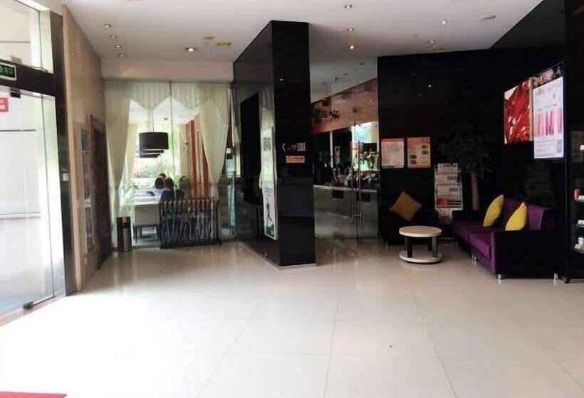 호텔 Jinjiang Inn Qingyuan Qingxin Avenue Mountain View