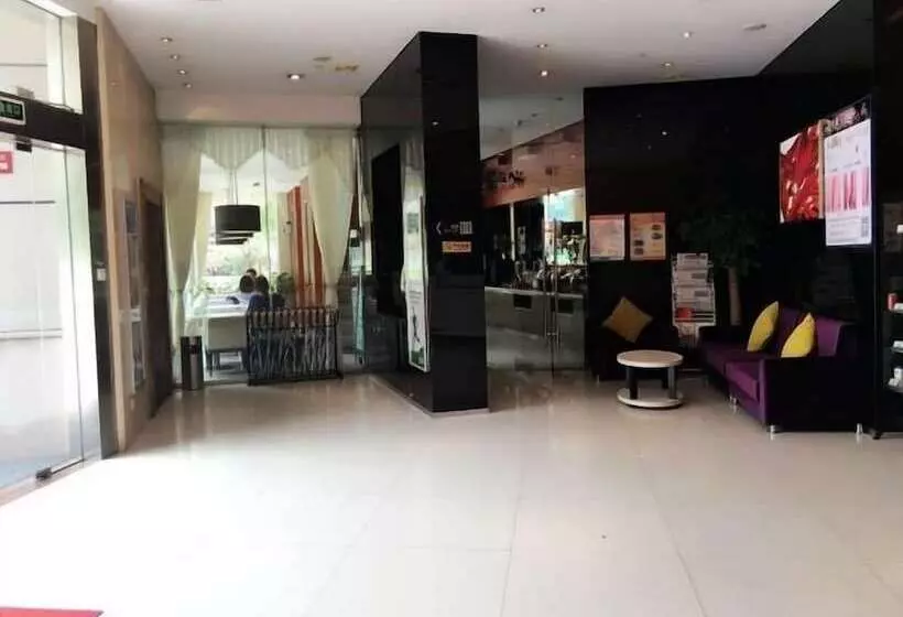 ホテル Jinjiang Inn Qingyuan Qingxin Avenue Mountain View