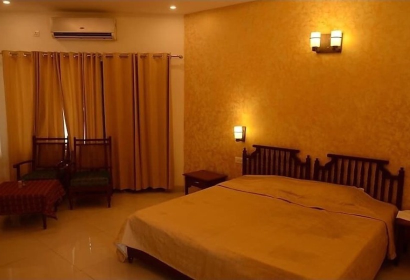 Отель Ethnic India Tourist Resort