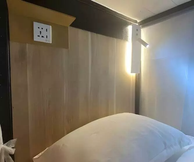 Hotelli Kiki Beach Resort, Batam