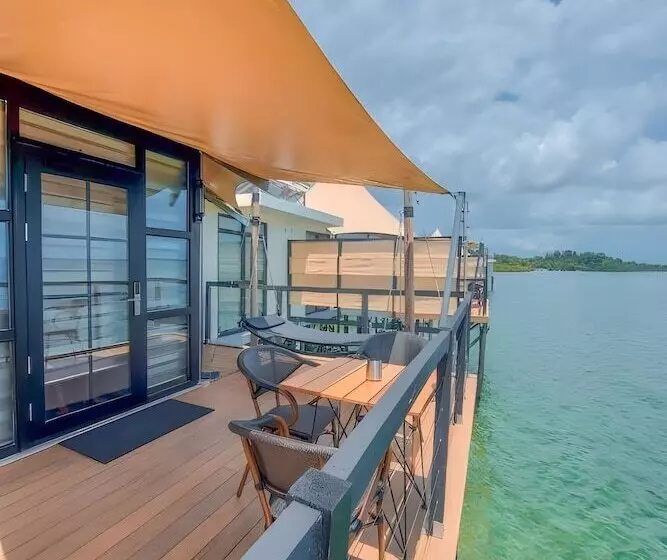 Hotelli Kiki Beach Resort, Batam