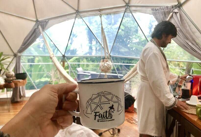 住宿加早餐  Faith Glamping Dome Costa Rica