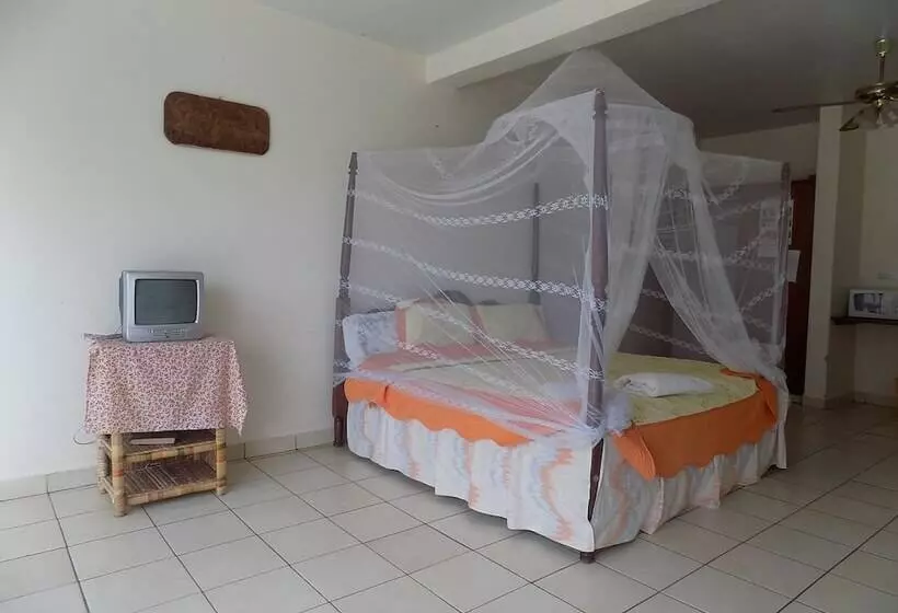 هتل Sunrise Apartments