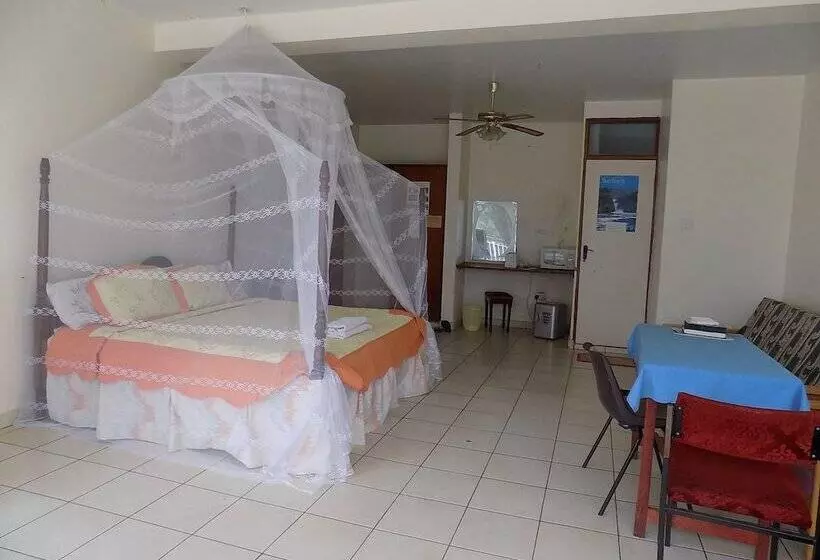 هتل Sunrise Apartments