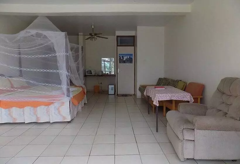 هتل Sunrise Apartments