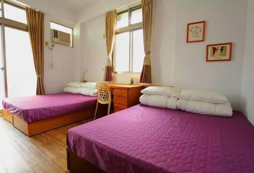 5 Way House Hostel