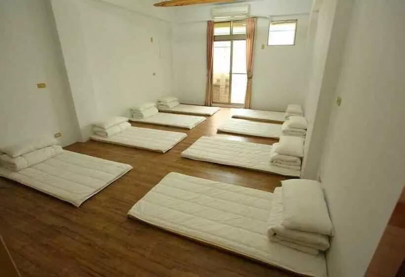 5 Way House Hostel