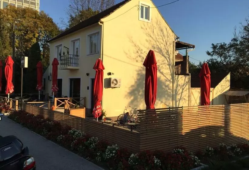 Apartments Srceko