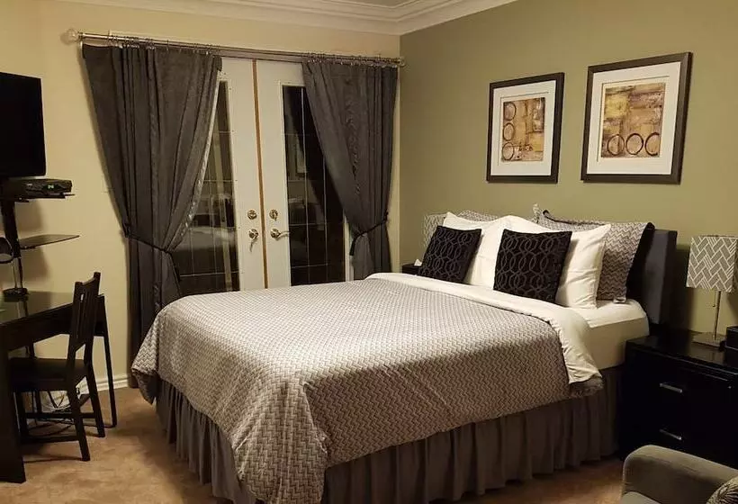 تختخواب و صبحانه Newton Villa