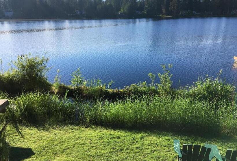 Cottage Lake Bed And Breakfast