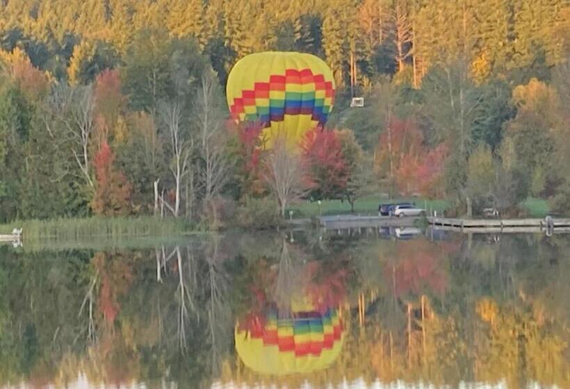 Cottage Lake Bed And Breakfast