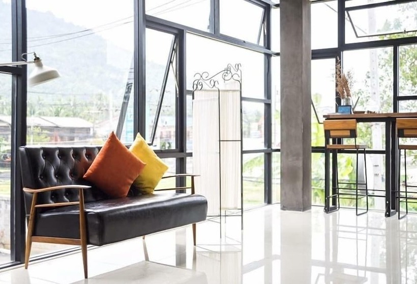 ホテル Apartment Khunpa