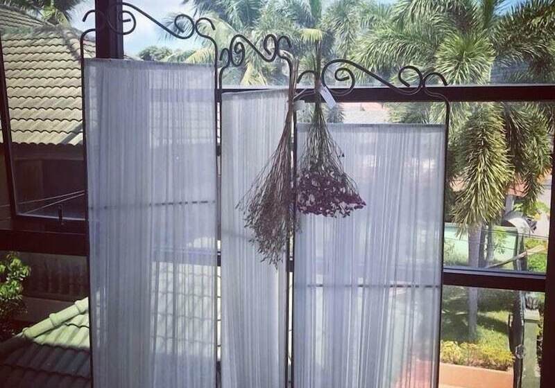 ホテル Apartment Khunpa