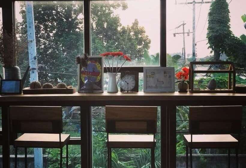 ホテル Apartment Khunpa