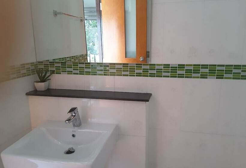 ホテル Apartment Khunpa