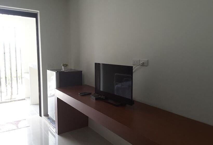 ホテル Apartment Khunpa