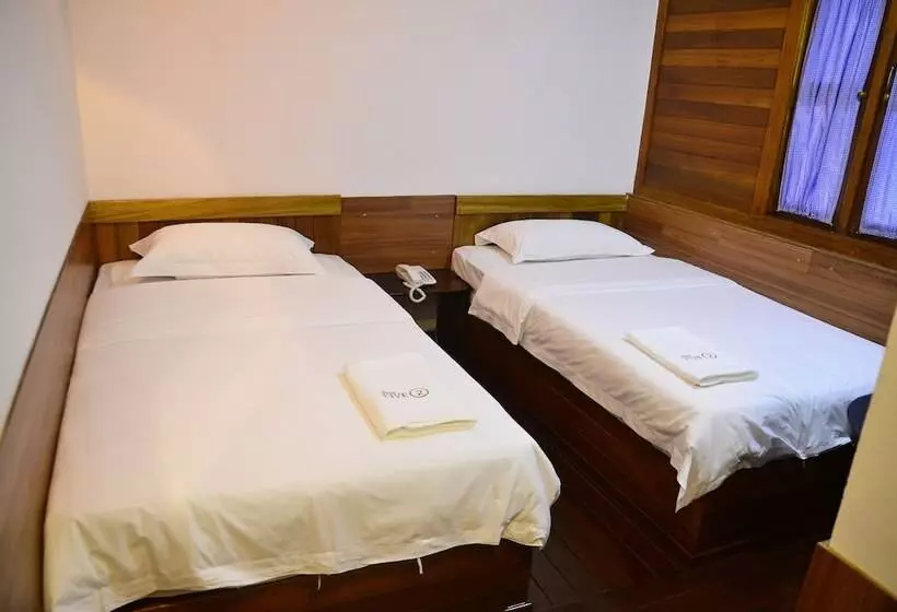 Hotel Five 2