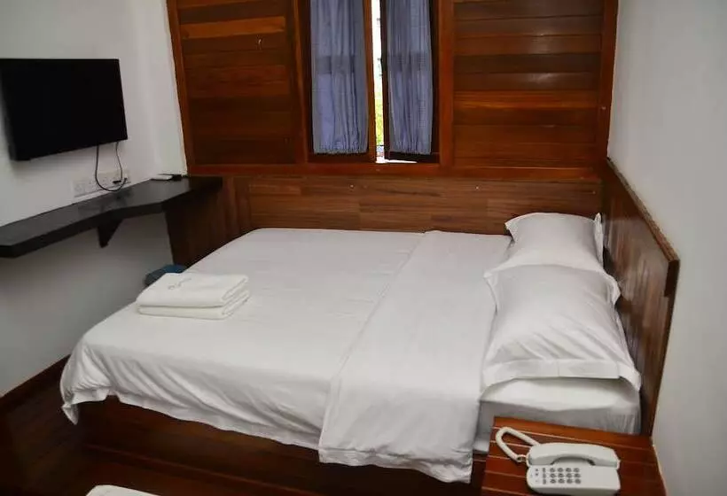 Hotel Five 2