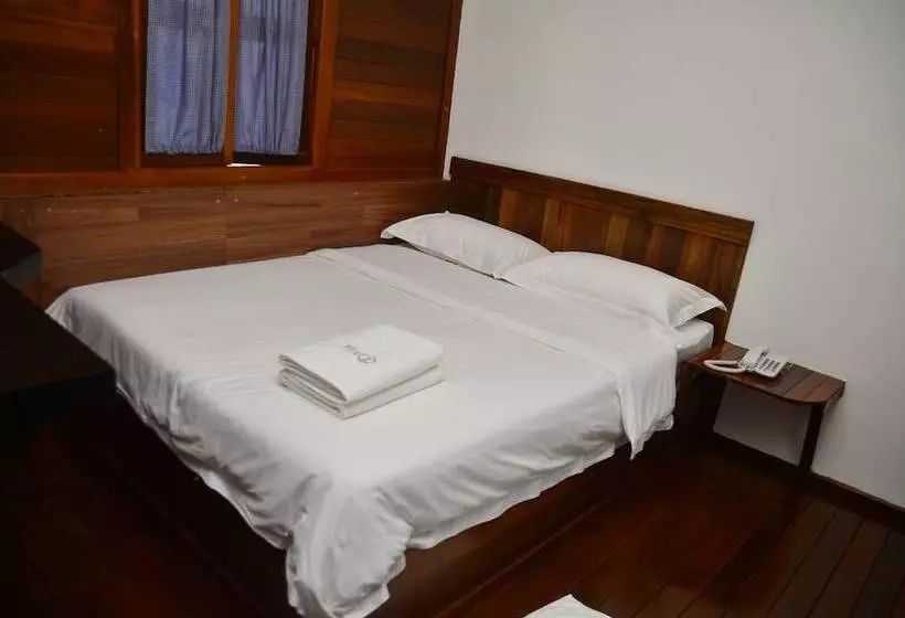 Hotel Five 2
