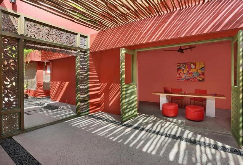 酒店 Pinkcoco Gili Trawangan   Constant Surprises   For Cool Adults Only