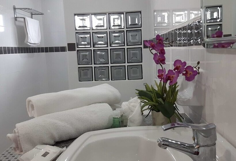 בית מלון כפרי Siam Court