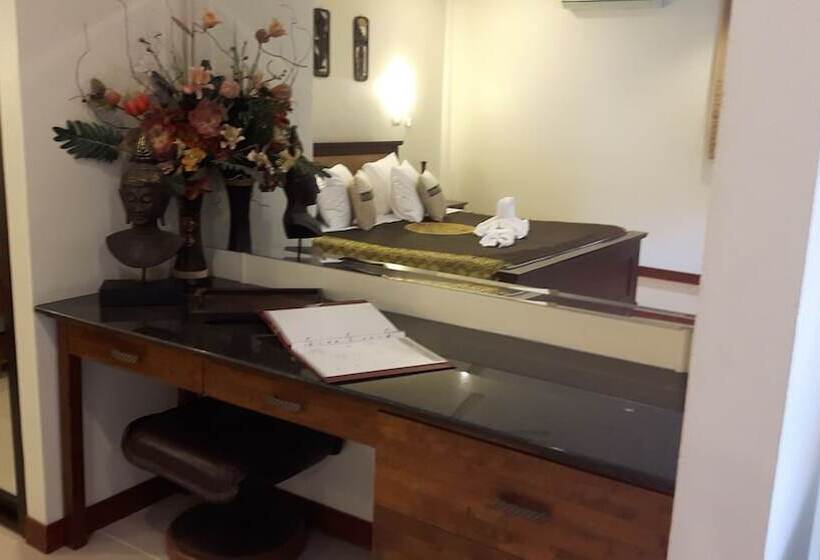 בית מלון כפרי Siam Court