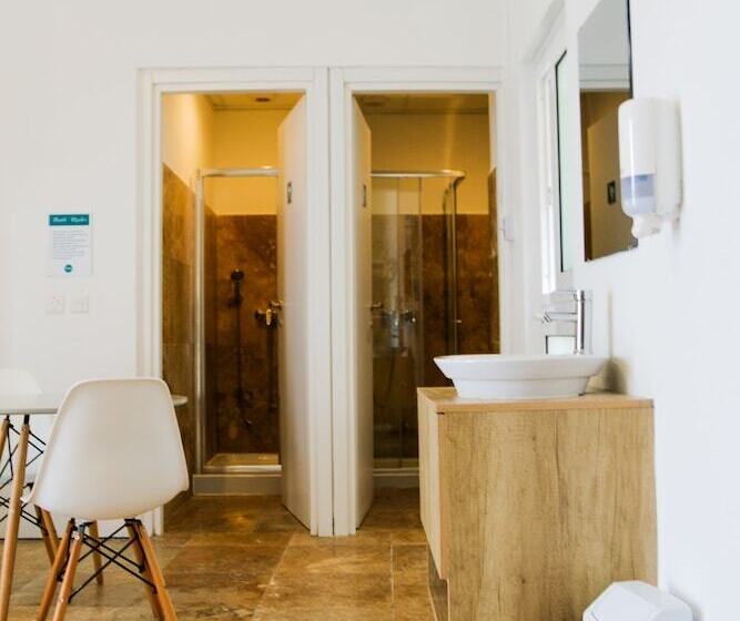 Follow The Sun Boutique Hostel