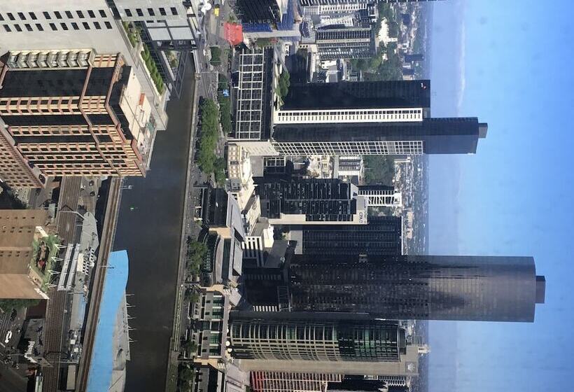 Melbourne Skyhigh Apartments