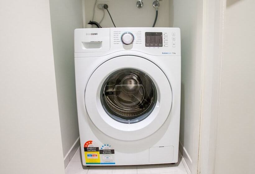 Melbourne Skyhigh Apartments