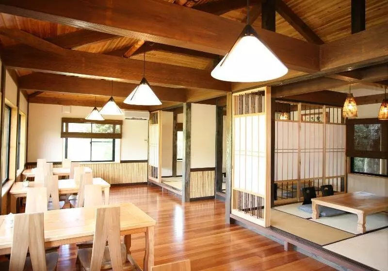 Ryokan Yufuin Tsubaki - 유후인초 가와카미