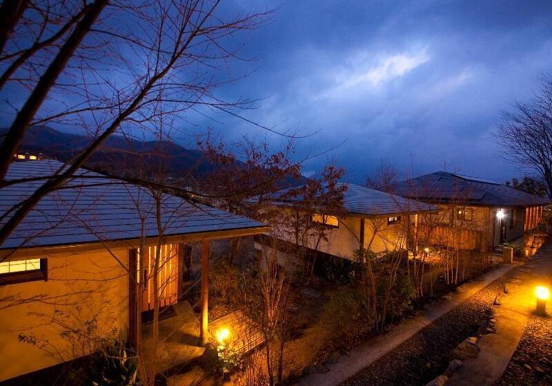 Ryokan Yufuin Tsubaki