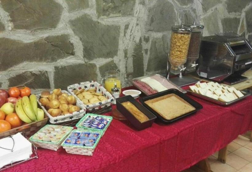 Albergue Refugio Sargantana