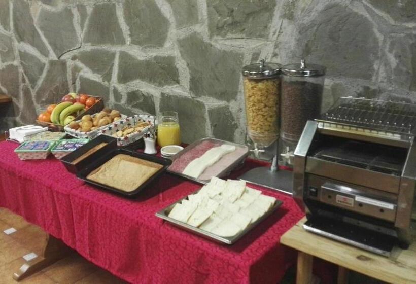 Albergue Refugio Sargantana