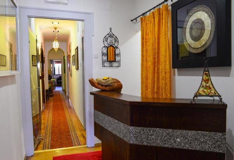 Alushbuna Residence & Hostel