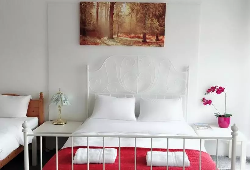 ベッドアンドブレックファースト Edinburgh Travel Guest House