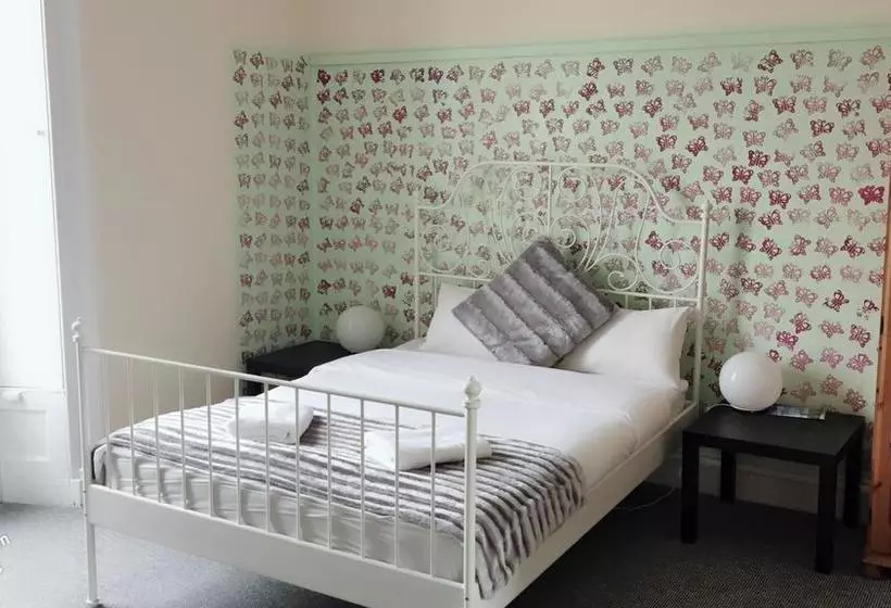 ベッドアンドブレックファースト Edinburgh Travel Guest House