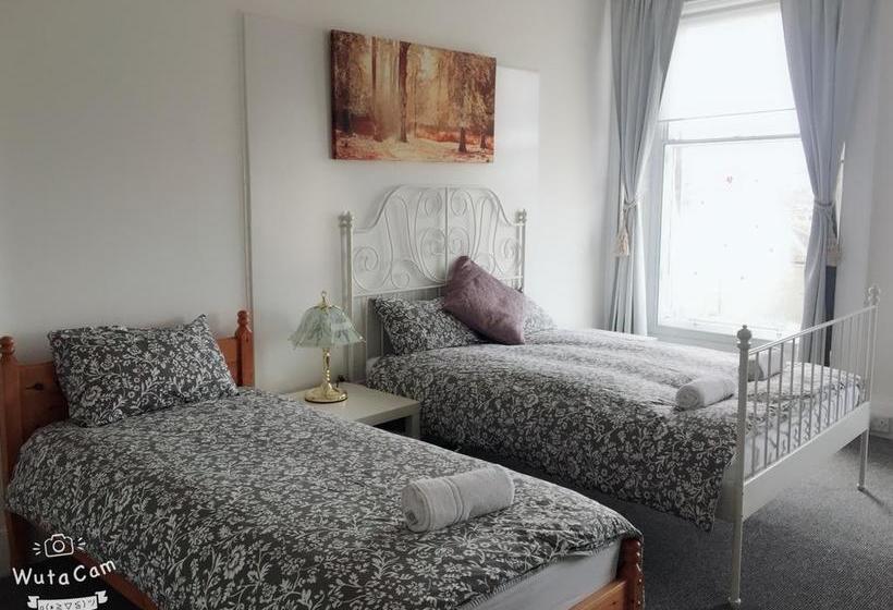 تختخواب و صبحانه Edinburgh Travel Guest House